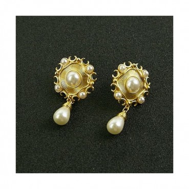 Chanel Pearl  earring   - 샤넬 진주 이어링 cha0039.컬러(옐로우 골드)