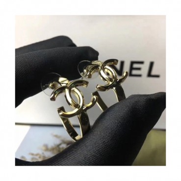 Chanel Yellow Gold  Earring - 샤넬 여성용 옐로우 골드귀걸이 Cha0003.