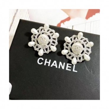 CHANEL  White Gold  Earring - 샤넬  여성용 18k도금 화이트 골드 귀걸이