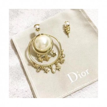 Dior  Yellow Gold  Earring - 디올  여성용 18k도금 옐로우 골드 귀걸이