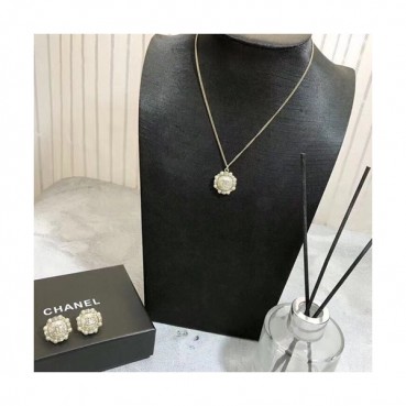 CHANEL Yellow Gold  Choker &  Earring - 샤넬  여성용 18k도금 옐로우 골드 목걸이, 귀걸이쎄트