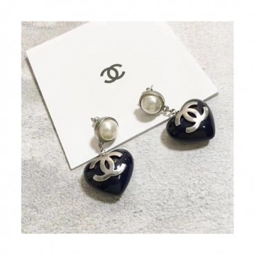 CHANEL  White Gold  Earring - 샤넬  여성용 18k도금 화이트 골드 귀걸이