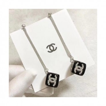 CHANEL  White Gold  Earring - 샤넬  여성용 18k도금 화이트 골드 귀걸이