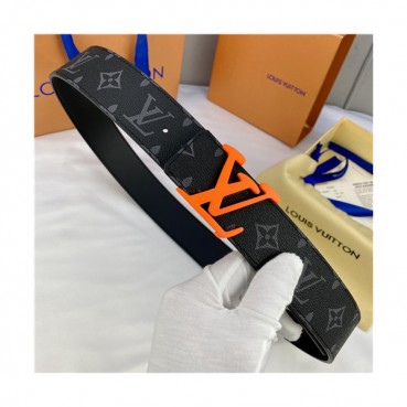 Louis Vuitton 2021 Men's Leather Belt,4.0cm,LOUBT0232 - 루이비통 2021 남성용 레더 벨트,4.0cm,블랙