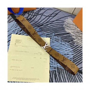 Louis Vuitton 2021 Women's Leather Belt,3.0cm,LOUBT0221 - 루이비통 2021 여성용 레더 벨트,3.0cm,카키