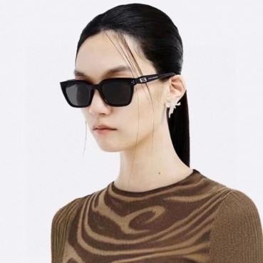 젠틀몬스터 여성 이니셜 선글라스 - Gentle Monster Womens Initial Eyewear 