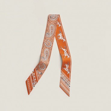 에르메스 여성 슈발 드 쾨르 반다다 트윌리 - Hermes Womens Cheval de Coeur Bandada Twilly 