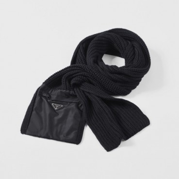 프라다 남/녀 블랙 머플러 - Prada Unisex Black Muffler 