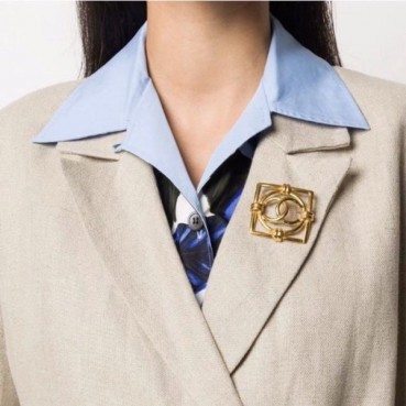 샤넬 여성 골드 브로치 - Chanel Womens Gold Brooch 