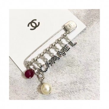 CHANEL White Gold  Brooch - 샤넬  여성용 18k도금 화이트 골드 브로치