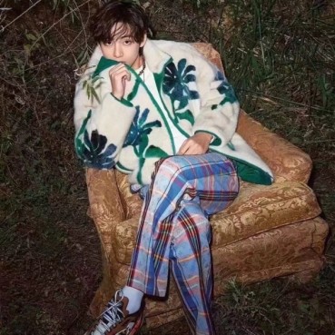 루이비통 남성 캐쥬얼 화이트 자켓 - Louis vuitton Mens White Jackets 