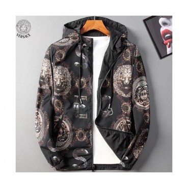 Versace 2019 Mens Medusa Patch Logo Casual Hood Jacket - 베르사체 남성 메두사 패치로고 캐쥬얼 후드자켓 VERJK0028.Size(m