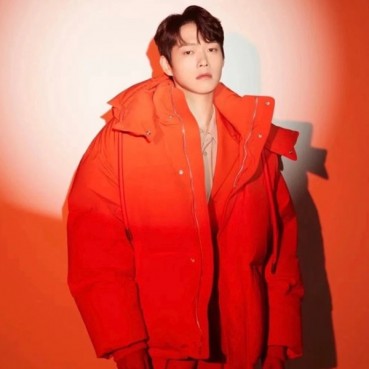 아미 남/녀 덕다운 레드 패딩 - Ami Unisex Red Padding 