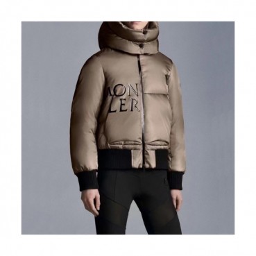 Moncler  Womens Patch Logo Modern Duck Down Padding Beige - 몽클레어 2021 여성 패치 로고 모던 덕다운 패딩 Moc02389x Size(0 
