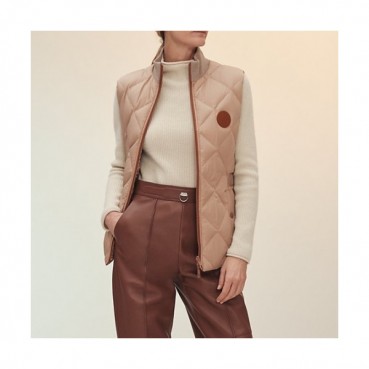 Hermes  Womens Patch Logo Modern Duck Down Padding Vest Camel - 에르메스 2021 여성 패치 로고 모던 덕다운 패딩 조끼 Her02362x Size(s 