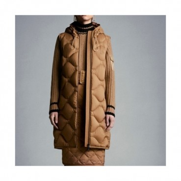 Moncler  Womens Patch Logo Modern Duck Down Padding Vest Camel - 몽클레어 2021 여성 패치 로고 모던 덕다운 패딩 조끼 Moc02362x Size(0 
