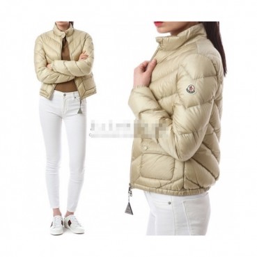 Moncler   Womens Patch Logo Modern Duck Down Short Padding Beige - 몽클레어 2021 여성 패치 로고 모던 덕다운 숏패딩 Moc02299x Size(1 