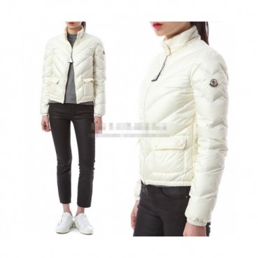 Moncler   Womens Patch Logo Modern Duck Down Short Padding White - 몽클레어 2021 여성 패치 로고 모던 덕다운 숏패딩 Moc02298x Size(1 