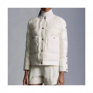 Moncler   Womens Patch Logo Modern Duck Down Short Padding White - 몽클레어 2021 여성 패치 로고 모던 덕다운 숏패딩 Moc02288x Size(1 