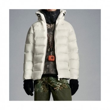 Moncler  Mens Patch Logo Modern Duck Down Padding White - 몽클레어 2021 남성 패치 로고 모던 덕다운 패딩 Moc02261x Size(1 