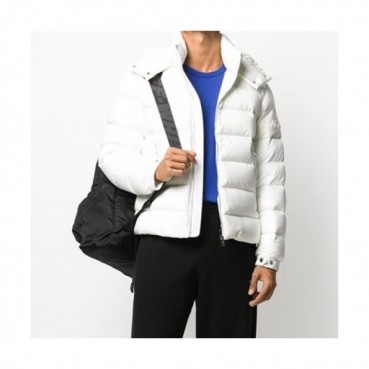 [몽클레어]Moncler 2020 Mens Patch Logo Modern Duck Down Padding - 몽클레어 2020 남성 패치 로고 모던 덕다운 패딩 Moc02033x.Size(m 