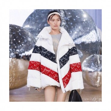Moncler 2019 Womens Patch Logo Modern Goose Down Padding - 몽클레어 2019 여성 패치 로고 모던 구스다운 패딩 Moc01178x.Size(s 