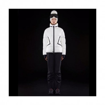 Moncler 2019 Womens Patch Logo Modern Goose Down Padding - 몽클레어 2019 여성 패치 로고 모던 구스다운 패딩 Moc01057x.Size(s 