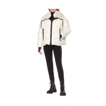 Moncler 2019 Womens Patch Logo Modern Duck Down Short Padding - 몽클레어 2019 여성 패치 로고 모던 덕다운 숏패딩 Moc01038x.Size(s 