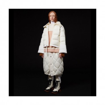 Moncler 2019 Womens Patch Logo Modern Down Padding - 몽클레어 2019 여성 패치 로고 모던 다운패딩 Moc0740x.Size(s 