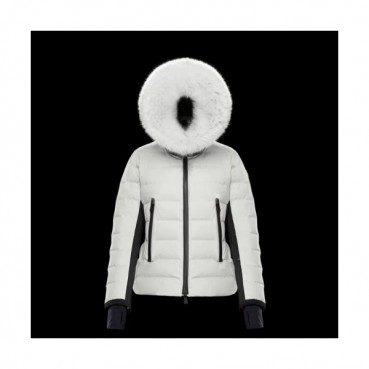 Moncler 2019 Womens Patch Logo Modern Down Padding - 몽클레어 2019 여성 패치 로고 모던 다운 패딩 Moc0534x.Size(m 