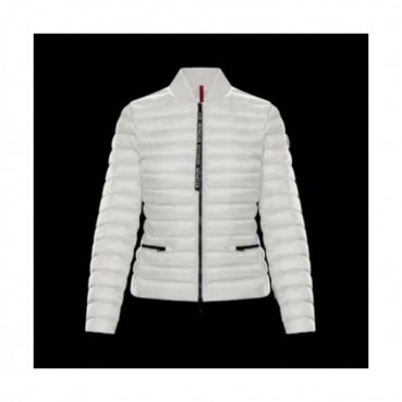 Moncler 2019 Womens Patch Logo Modern Down Padding - 몽클레어 2019 여성 패치 로고 모던 다운 패딩 Moc0532x.Size(m 