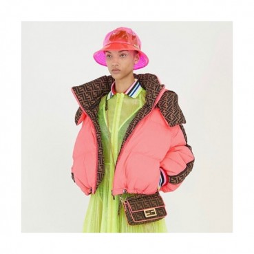 Fendi 2019 Womens Logo Vintage Down Padding - 펜디 2019 여성 로고 빈티지 다운 패딩 Fen0293x.Size(s 
