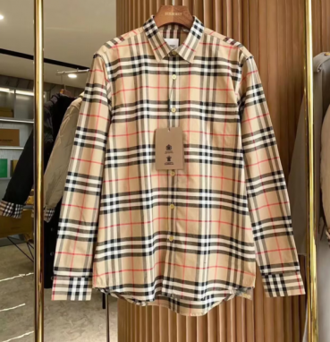 [버버리]Burberry 2023 Mens Vintage Basic Tshirts - 버버리 2023 남성 빈티지 베이직 셔츠 Bur02909x.Size(s 