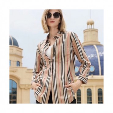 Burberry 2019 Womens Logo Slim Fit  Tshirt - 버버리 여성 로고 슬림핏 셔츠 BURST0105.Size(S