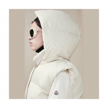 Moncler 2019 Womens Patch Logo Down Pedding Vest - 몽클레어 2019 여성 패치 로고 다운 패딩 조끼 Moc0644x.Size(m 