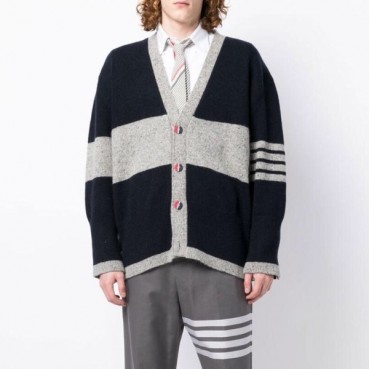 톰브라운 남성 브이넥 그레이 가디건 - Thom Browne Unisex Gray Cardigan 