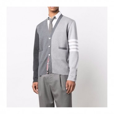 톰브라운 남성 브이넥 그레이 가디건 - Thom Browne Mens Gray Cardigan 