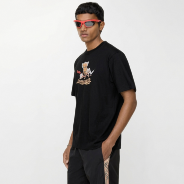 버버리 남성 비치 나이트 크루넥 티셔츠 - Burberry Mens Beach Knight Crewneck Tshirt 