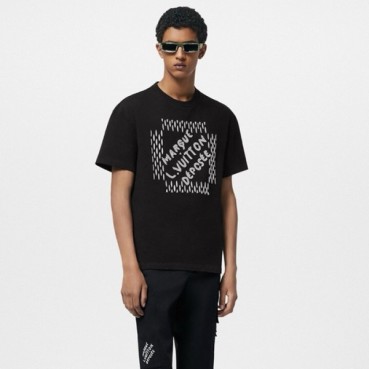루이비통 남성 블랙 티셔츠 - Louis vuitton Mens Black Tshirts 