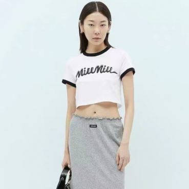 미우미우 여성 크루넥 반팔티 - Miumiu Ladys Basic Tshirts 