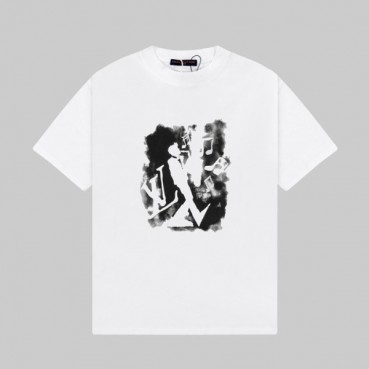 루이비통 남성 화이트 크루넥 반팔티 - Louis vuitton Mens White Short sleeved T