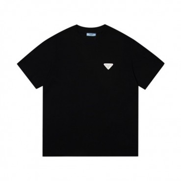 프라다 남성 크루넥 블랙 반팔티 - Mens Black Tshirts 