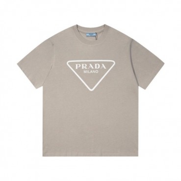 프라다 남성 크루넥 그레이 반팔티 - Mens Gray Tshirts 