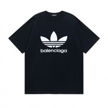 발렌시아가 남성 크루넥 블랙 반팔티 - Mens Black Tshirts 