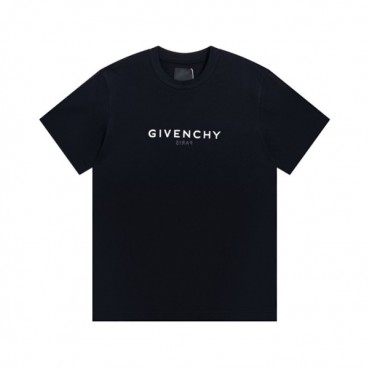 지방시 남성 크루넥 블랙 반팔티 - Mens Black Tshirts 