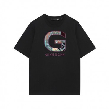 지방시 남성 크루넥 블랙 반팔티 - Mens Black Tshirts 