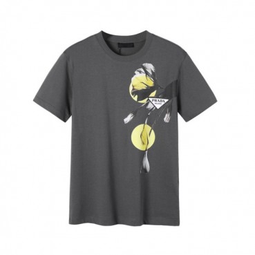프라다 남성 크루넥 그레이 반팔티 - Mens Gray Tshirts 