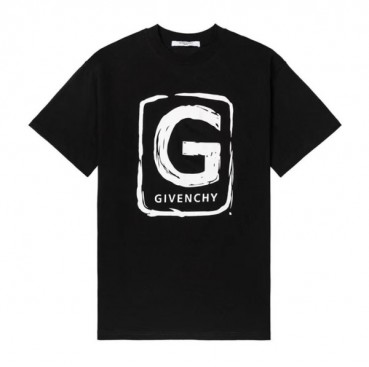 지방시 남성 크루넥 블랙 반팔티 - Mens Black Tshirts 