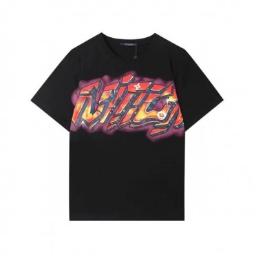 루이비통 남성 크루넥 블랙 반팔티 - Mens Black Tshirts 