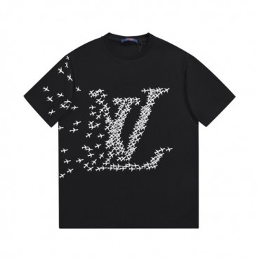 루이비통 남성 크루넥 블랙 반팔티 - Mens Black Tshirts 
